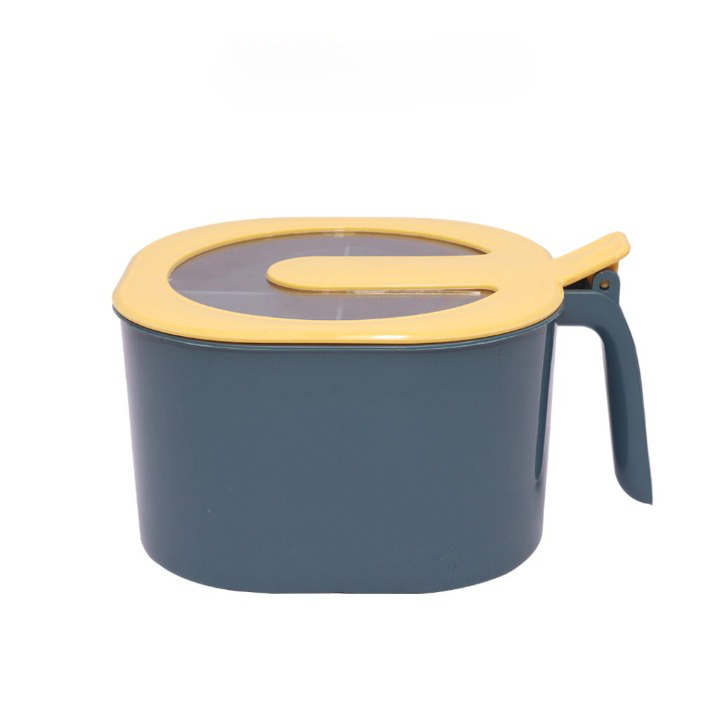 Modern 4-in-1 Spice Kit – 4 Compartments Seasoning Jar with Free Spoons